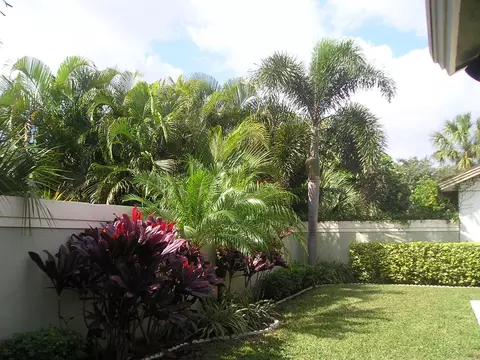 334 Ridge Rd, Jupiter, FL 33477 photo 5
