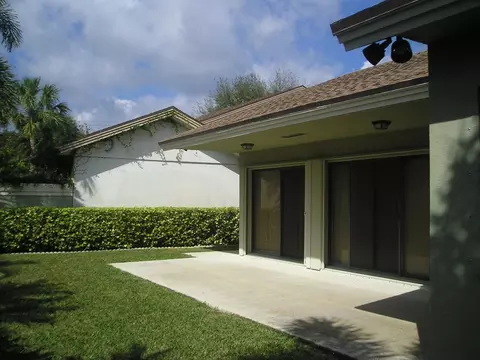 334 Ridge Rd, Jupiter, FL 33477 photo 8