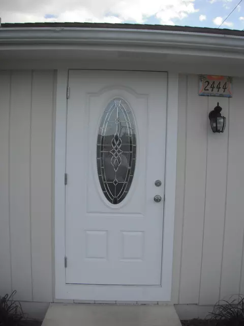 2444 SE Washington St, Stuart, FL 34997 photo 4