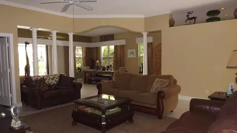 165 Hampton Cir, Jupiter, FL 33458 photo 9