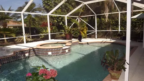 165 Hampton Cir, Jupiter, FL 33458 photo 2