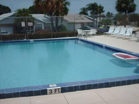187 Raintree, Jupiter, FL 33458 photo 23