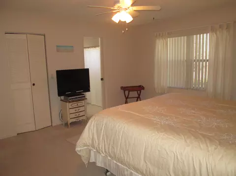 187 Raintree, Jupiter, FL 33458 photo 11