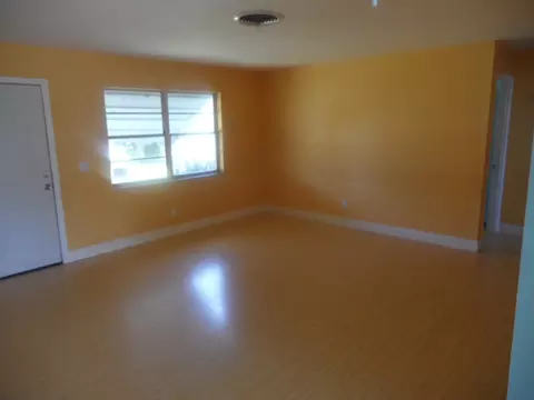 902 SE Flamingo Ave, Stuart, FL 34996 photo 5