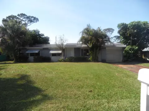 902 SE Flamingo Ave, Stuart, FL 34996 photo 2