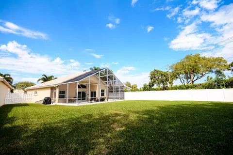 7568 Eagle Point Dr, Delray Beach, FL 33446 photo 18