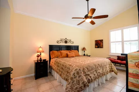 7568 Eagle Point Dr, Delray Beach, FL 33446 photo 10