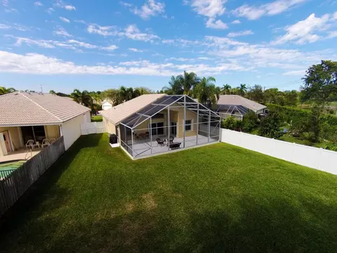 7568 Eagle Point Dr, Delray Beach, FL 33446 photo 16