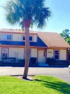 303 Maplecrest Cir, Jupiter, FL 33458 photo 1