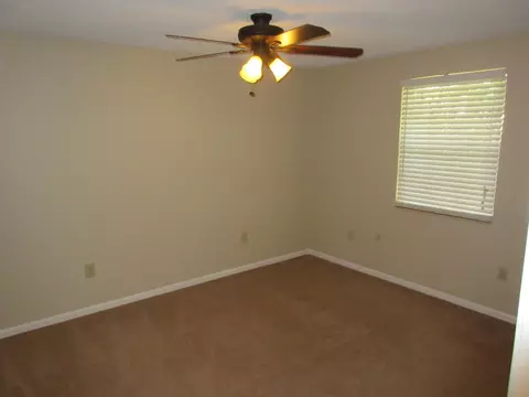 2013 SE Washington St, Stuart, FL 34997 photo 10