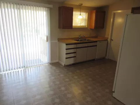 2013 SE Washington St, Stuart, FL 34997 photo 6