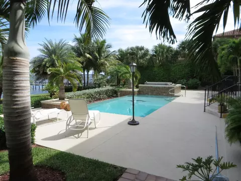 705 SE Riverside Dr, Stuart, FL 34994 photo 7