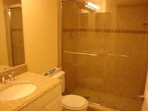 1006 Cornwall A, Boca Raton, FL 33434 photo 7