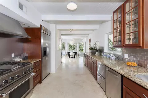 2401 Cocoanut Rd, Boca Raton, FL 33432 photo 10