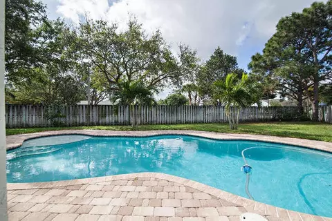 186 Greentree Cir, Jupiter, FL 33458 photo 25