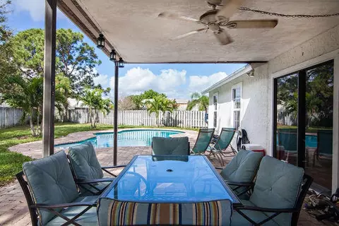 186 Greentree Cir, Jupiter, FL 33458 photo 21