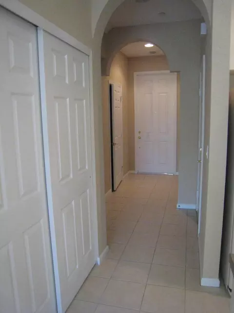 376 SE Bloxham Way, Stuart, FL 34997 photo 3