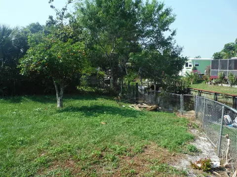 172 SE Riverbend St, Stuart, FL 34997 photo 6