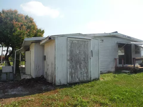 172 SE Riverbend St, Stuart, FL 34997 photo 7