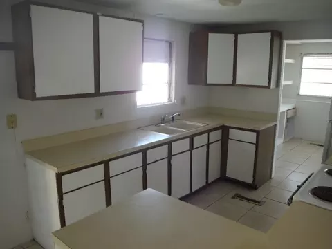 172 SE Riverbend St, Stuart, FL 34997 photo 9