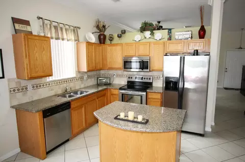 4729 SE Winter Haven Ct, Stuart, FL 34997 photo 9