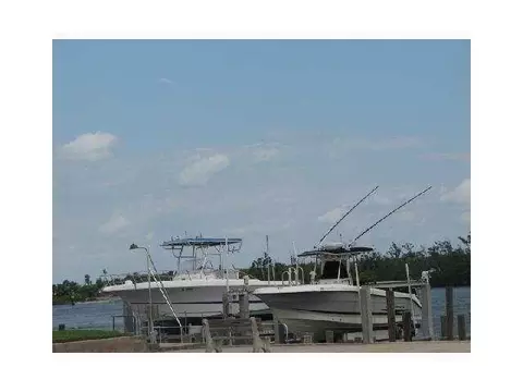 5653 SE Harbor Ter, Stuart, FL 34997 photo 8