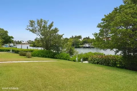 6970 SE Harbor Cir, Stuart, FL 34996 photo 3
