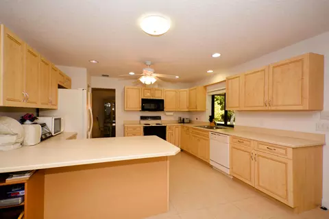 5646 SE Lamay Dr, Stuart, FL 34997 photo 17