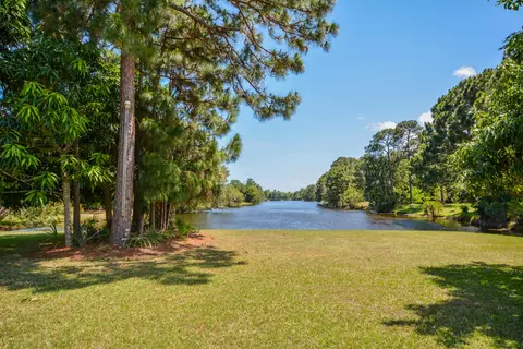 5646 SE Lamay Dr, Stuart, FL 34997 photo 5