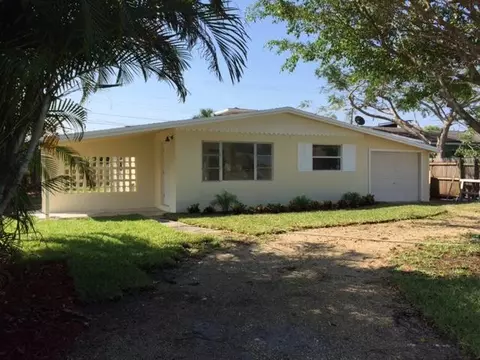 2468 SE Harrison St, Stuart, FL 34997 photo 1