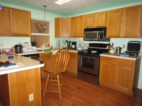 1882 SE Jackson St, Stuart, FL 34997 photo 3