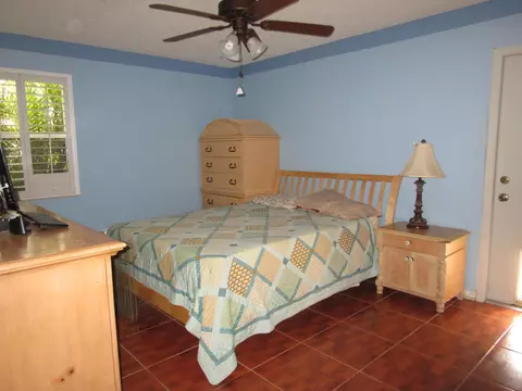 1882 SE Jackson St, Stuart, FL 34997 photo 5