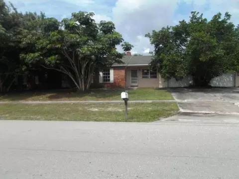 210 Circle W, Jupiter, FL 33458 photo 1