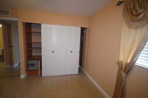 49 Monaco B, Delray Beach, FL 33446 photo 5
