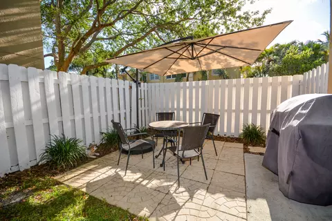 318 Oak Leaf Ter, Jupiter, FL 33458 photo 20
