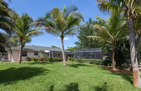 1654 NW Spruce Ridge Dr, Stuart, FL 34994 photo 3