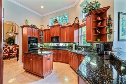 8906 Valhalla Dr, Delray Beach, FL 33446 photo 6