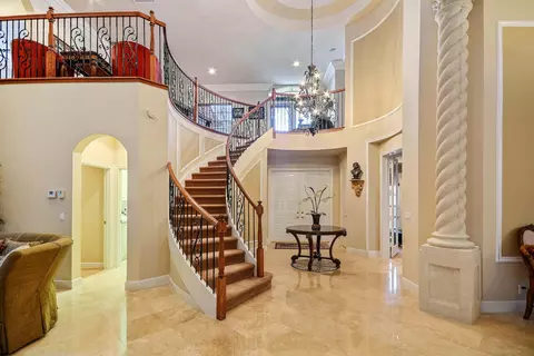 8906 Valhalla Dr, Delray Beach, FL 33446 photo 2