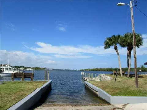 5405 SE Matousek St, Stuart, FL 34997 photo 6