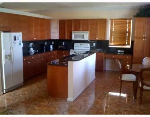 9854 Scribner Ln, Wellington, FL 33414 photo 3
