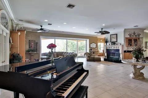 1051 SE Riverside Dr, Stuart, FL 34996 photo 7