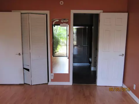 1004 E Lakes Dr, Pompano Beach, FL 33064 photo 2