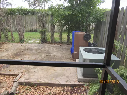 1004 E Lakes Dr, Pompano Beach, FL 33064 photo 7