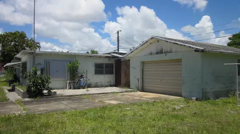 4127 SE Barcelona St, Stuart, FL 34997 photo 3
