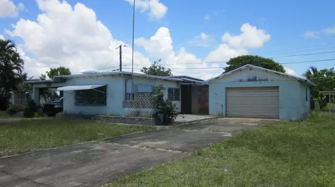 4127 SE Barcelona St, Stuart, FL 34997 photo 2