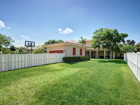 114 Wicklow Ln, Jupiter, FL 33458 photo 3