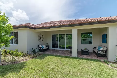 7042 Limestone Cay Rd, Jupiter, FL 33458 photo 12