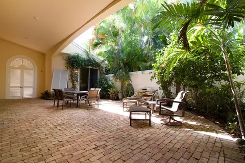 3942 N Longview Dr, Jupiter, FL 33477 photo 4