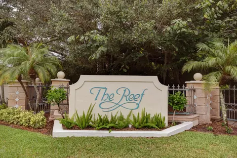 5615 SE Reef Way, Stuart, FL 34997 photo 4