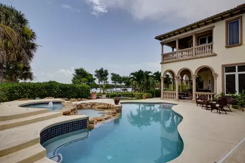 5615 SE Reef Way, Stuart, FL 34997 photo 2